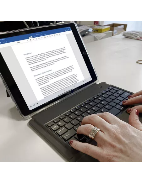 iPad 10.2 Classic - Shockproof Case + QWERTY Smart Keyboard...